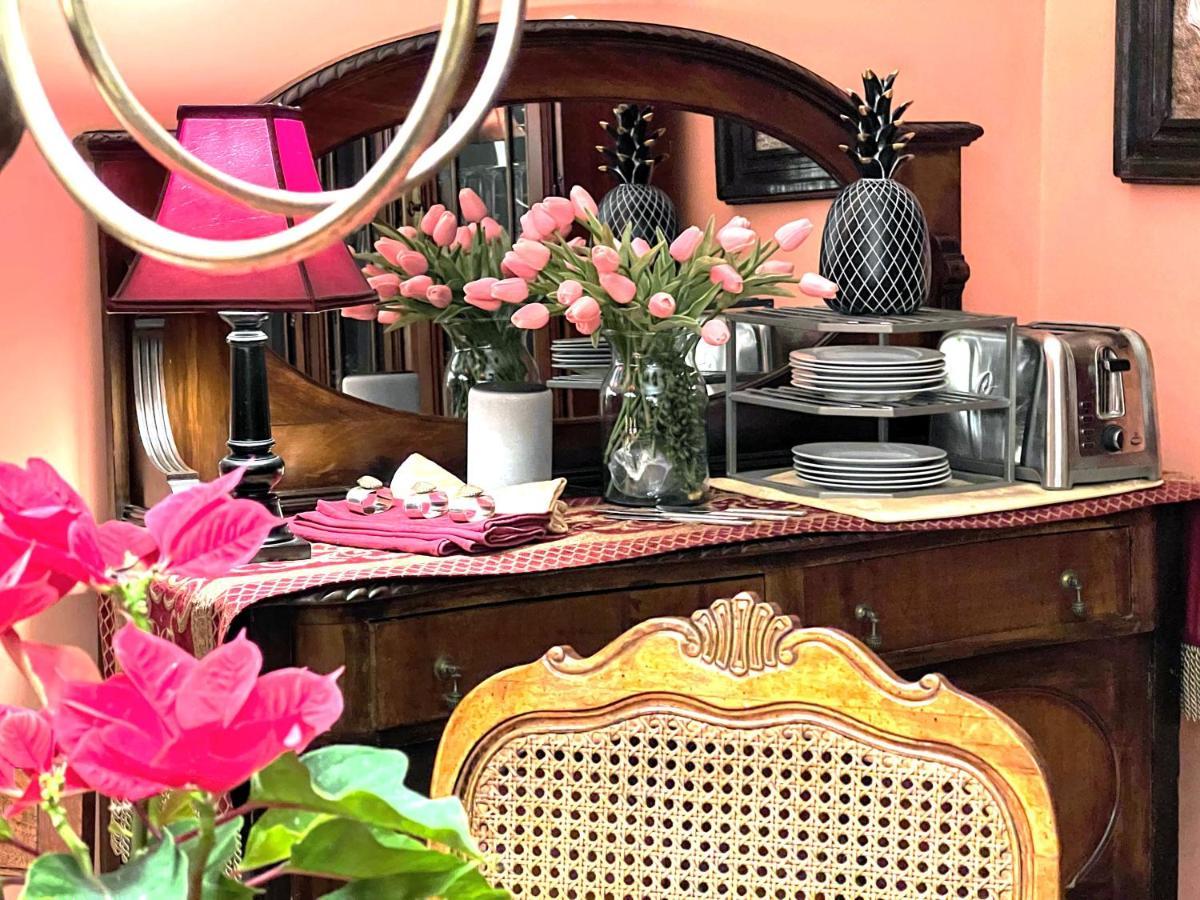 Dickinson Guest House, Guadalajara Expo Екстериор снимка