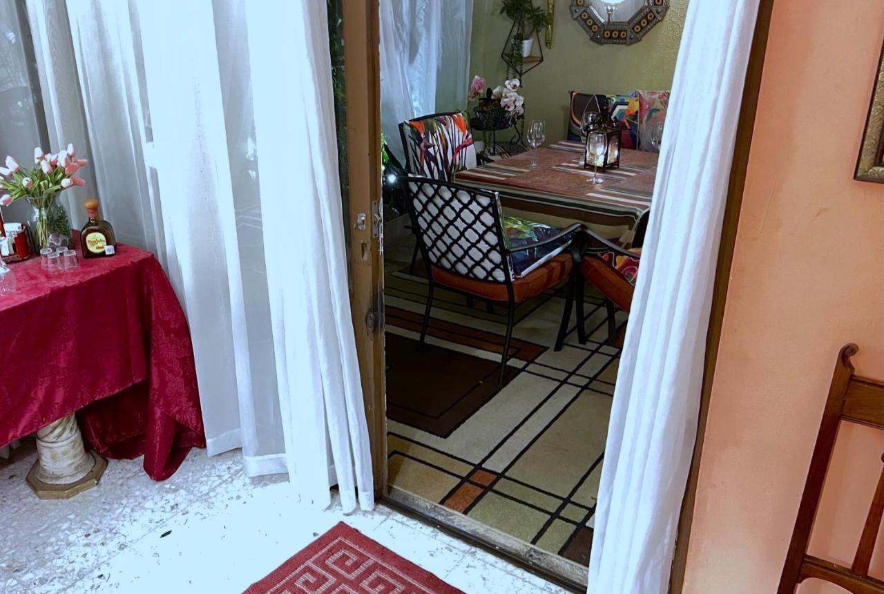 Dickinson Guest House, Guadalajara Expo Екстериор снимка