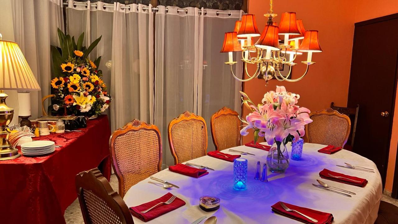 Dickinson Guest House, Guadalajara Expo Екстериор снимка