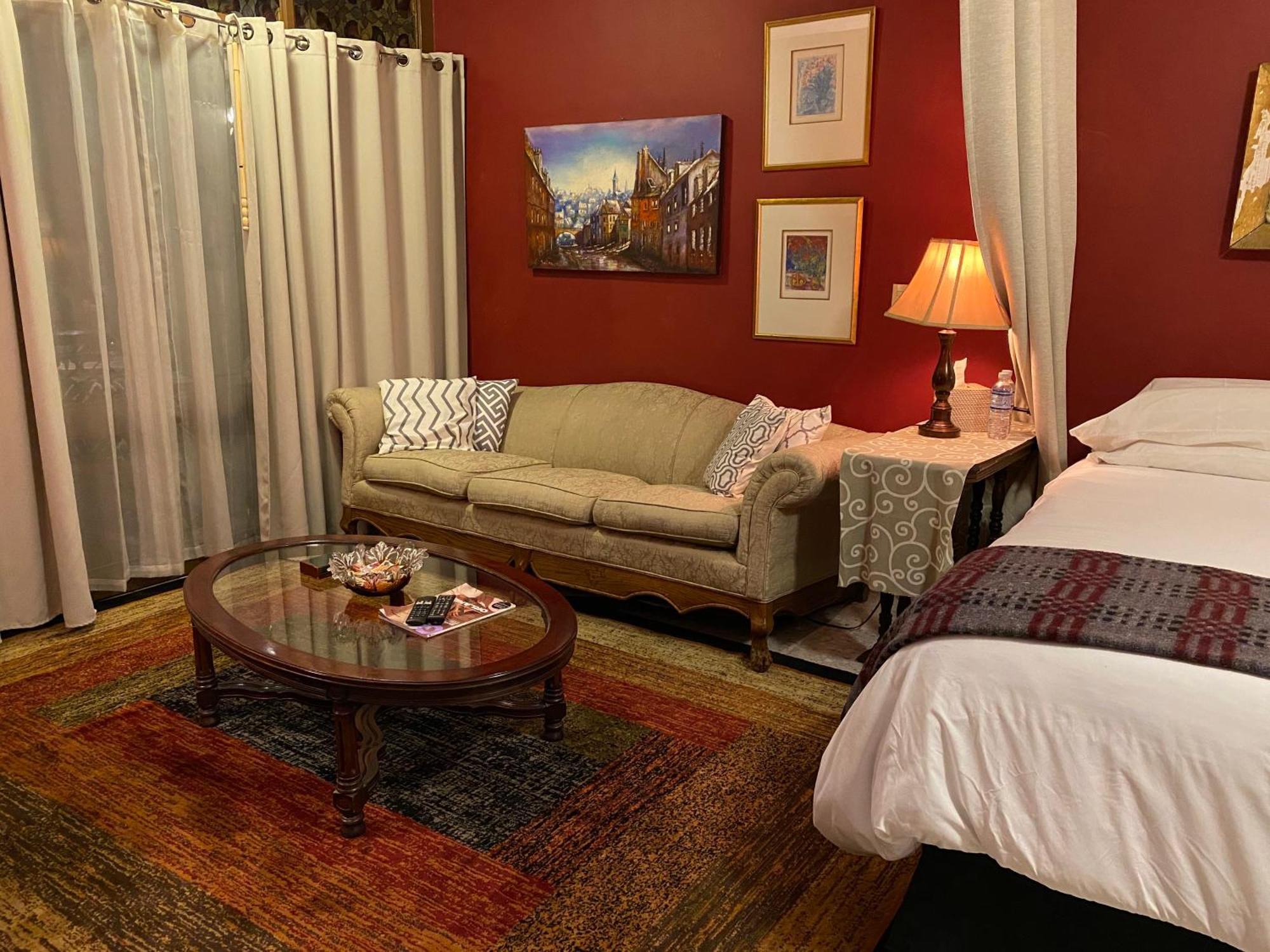 Dickinson Guest House, Guadalajara Expo Екстериор снимка